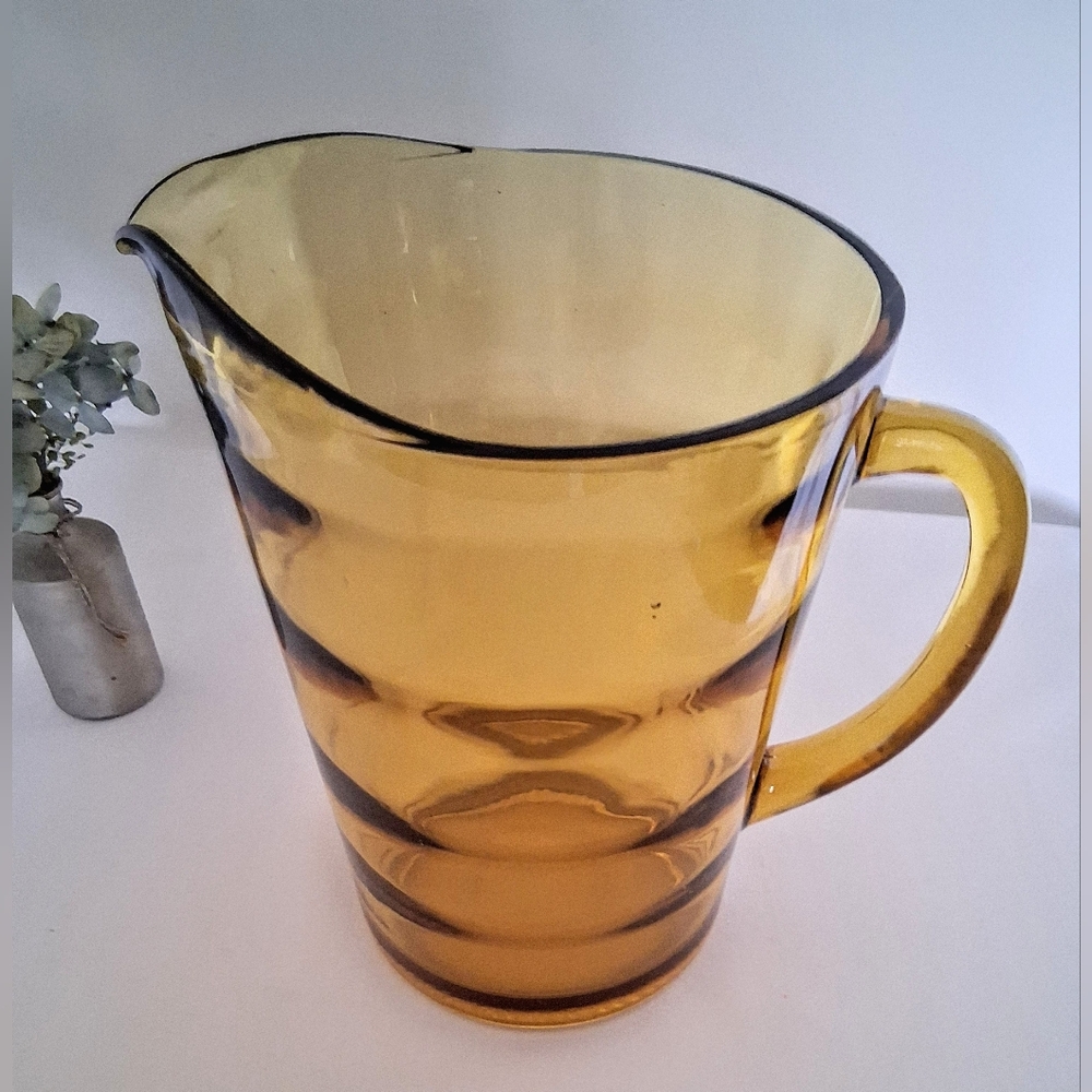 60s Hazel Atlas Waterfall Optic Ribbed Amber Glass Pitcher